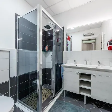 Soleil Apartment