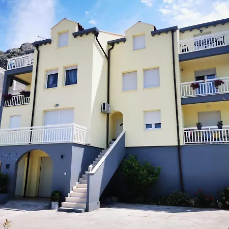Soleil Apartment